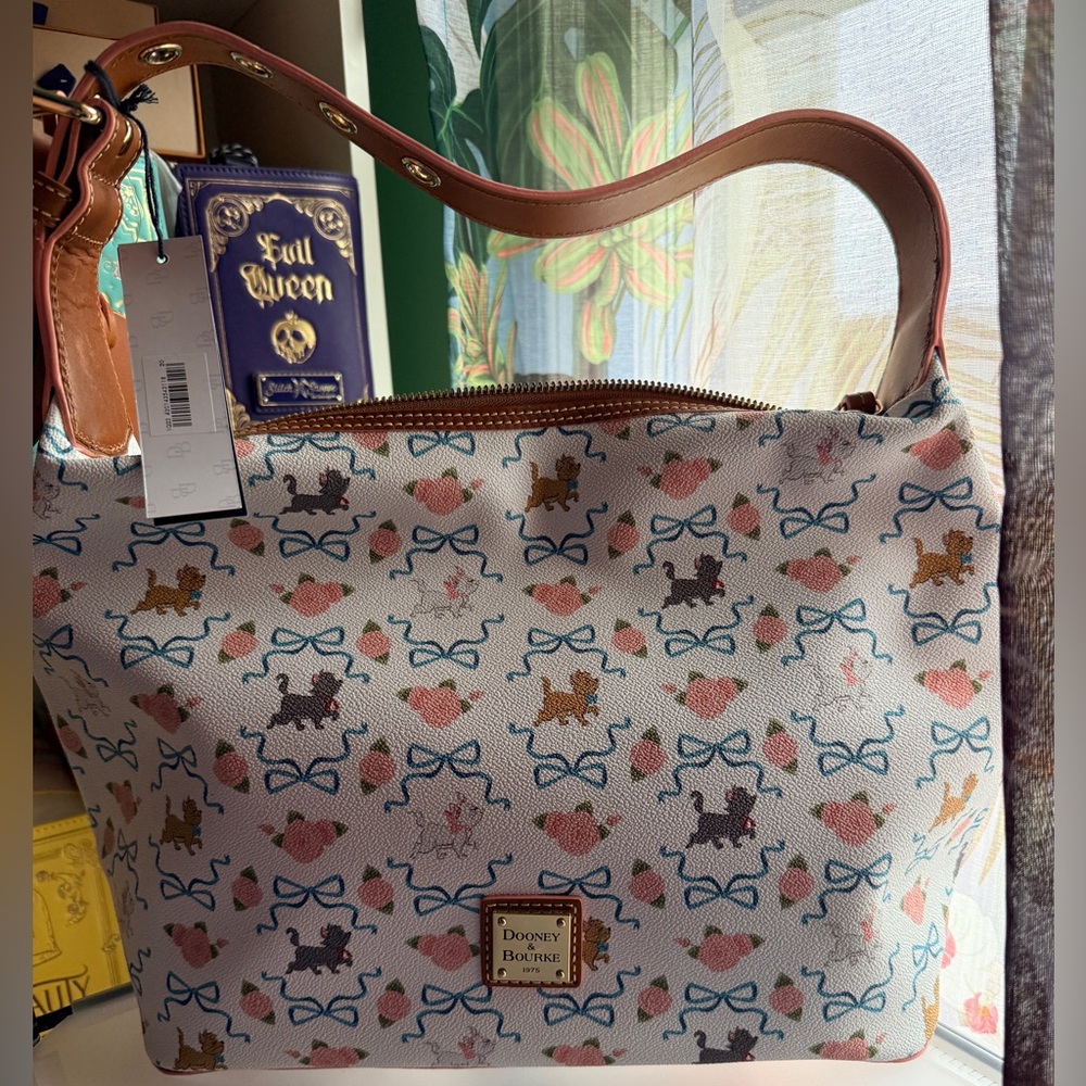 Dooney and Bourke Disney  Aristocats Shoulder Bag NWT